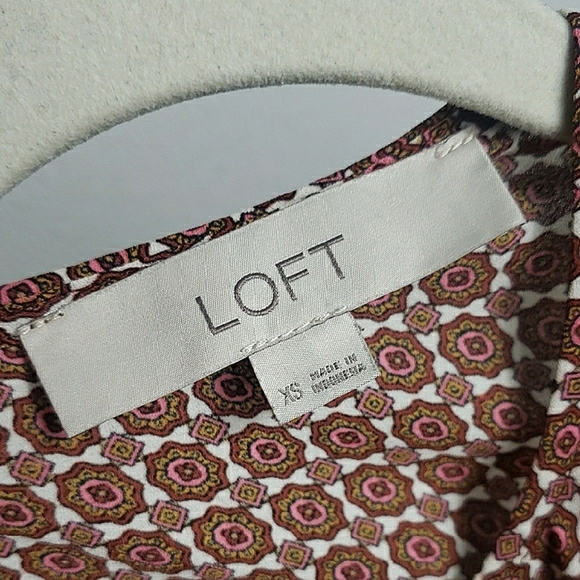 LOFT Foulard Pleated Sleeve Blouse Brown Medallion 60s 70s Hippy Retro Bohemian - Picture 11 of 12